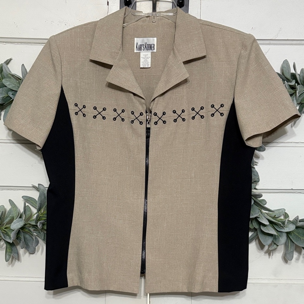 Vintage Karl’s Korner Top